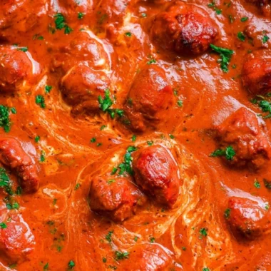 A delicious plate of Chicken Tikka Masala with tender chicken and creamy sauce