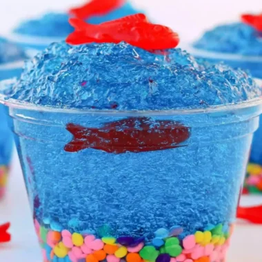 Mini Fish Tank Jell-O Cups in colorful ocean-themed presentation for kids.