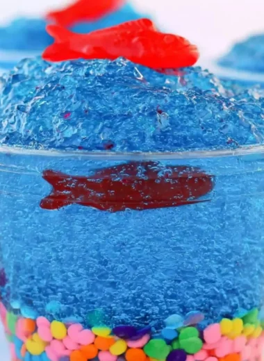 Mini Fish Tank Jell-O Cups in colorful ocean-themed presentation for kids.